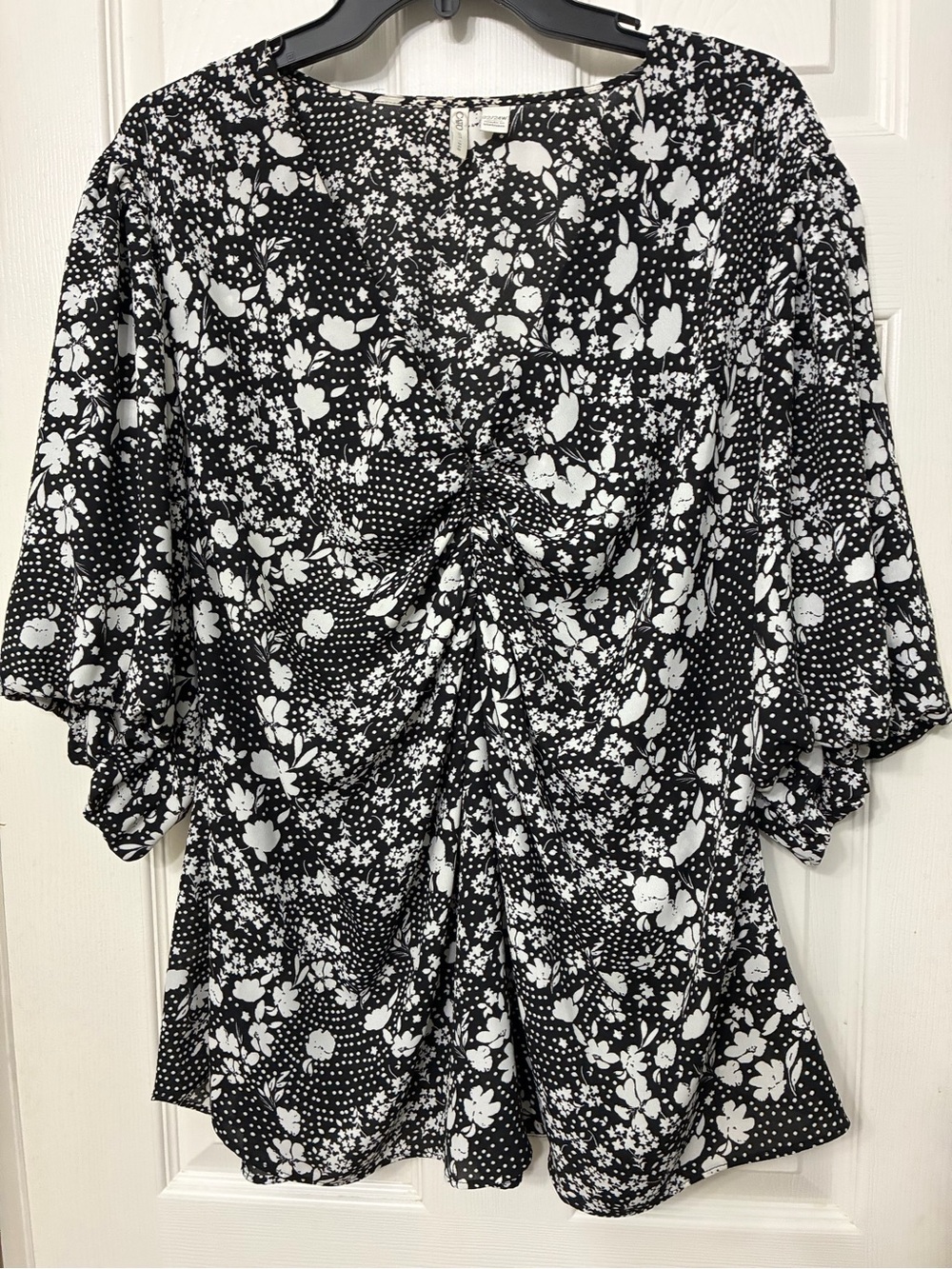 Cato Black & White Floral Ruched Front Blouse